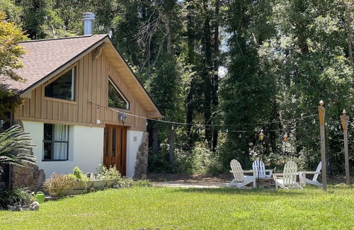 Fairhope Casa | Fairhope French Cottage close to beaches and Fairhope