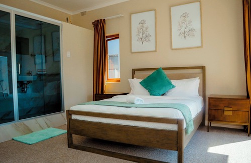 Parow Casa | Fairstay Lodge