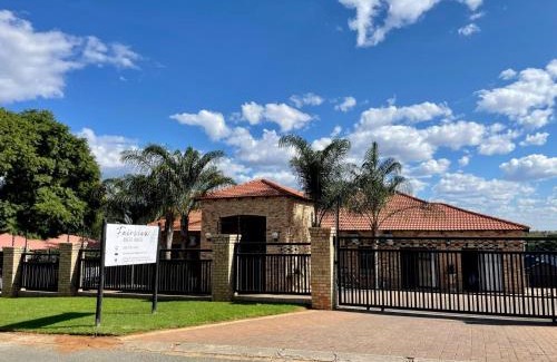 Hartswater Casa | Fairview Guest House Hartswater