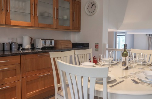Seaton Cabaña | Fairview House