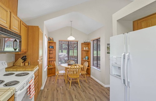 Plumas Eureka Estates Casa | Fairway, Fishing, Friends - 121 Cottonwood Drive
