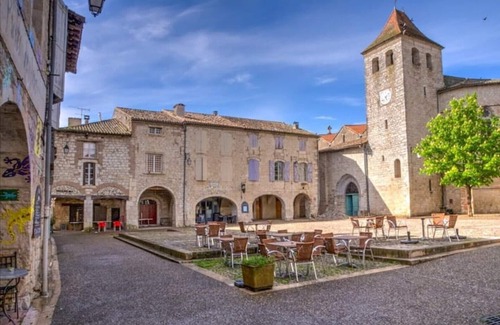 Lauzerte Casa | Fairytale Historic Gem - A Magical Maison in a Medieval French Village
