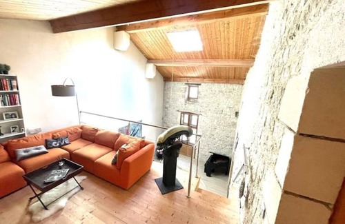 Lauzerte Casa | Fairytale Historic Gem - A Magical Maison in a Medieval French Village