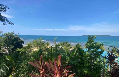 Bocas del Toro Casa | Fairytale Jungle Cottage by the Sea, Bocas