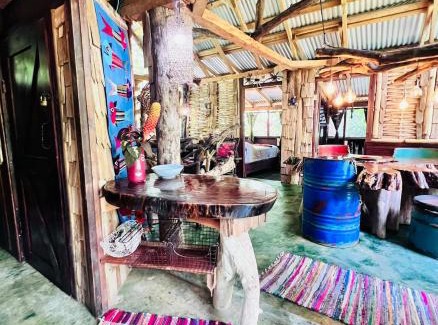 Bocas del Toro Casa | Fairytale Jungle Cottage by the Sea, Bocas