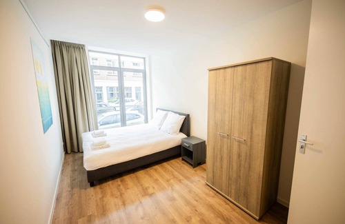 Kop van Zuid Apartamento | Faithfull 1 bedroom serviced Apartment 56m2 -PRH10F-