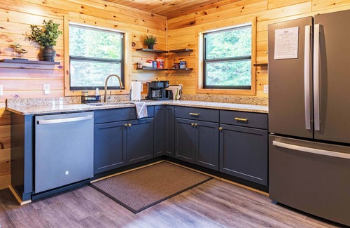 Paradise Cabina | Fall Colors & Cozy Nights on Lake Superior