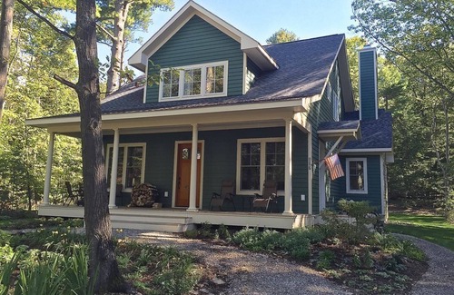 Leland Casa | Nueva casa hermosa de 5 dormitorios en Leland Village