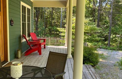 Leland Casa | Nueva casa hermosa de 5 dormitorios en Leland Village