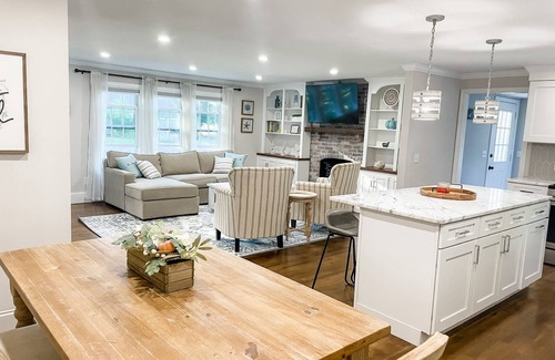 Northwest Harwich Casa | Fall Escape! Fire pit, Weber Grills and Tesla Charger