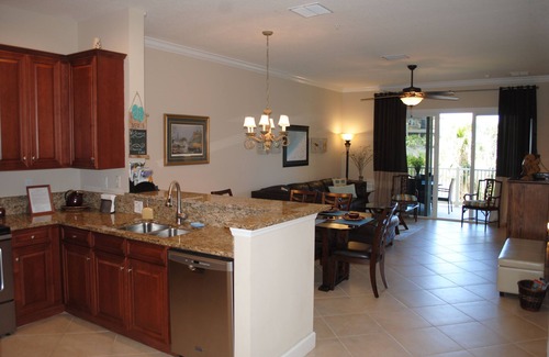 Palm Coast Condominio | Opiniones más valoradas | Belleza de la playa de canela | ¡Alquile del propietario y relájese!