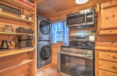Elizabethton Cabina | Fall Into The Smokey Mountains/Pet Friendly/Hot Tub