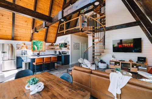 Campton Cabina | Fall RRG Aframe | Hot Tub | Forest View | Fire Pit