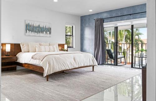 Olympia Heights Casa | Fall Sale! 4 BR - Private Pool, Grill, Soaking Tub, Near Coral Gables & MIA Airport