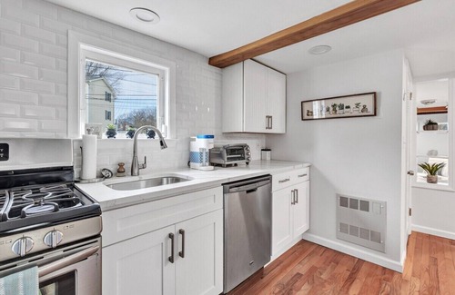 Devon Cabaña | Fall Sale | Cozy Cottage | Pet | WalktoBeach