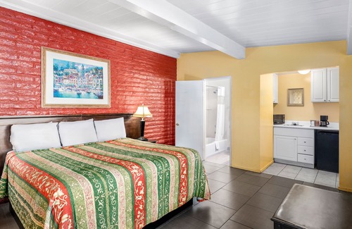 Fallbrook Hotel | Fallbrook Country Inn