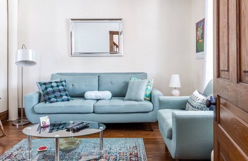 Fallsview Casa | Falls Serene Getaway