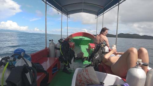 Raja Ampat Hotel | Famili Dive Shop