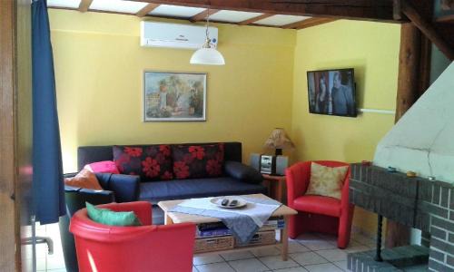 Feriendorf Silbersee Casa | Familienfreundliches Ruhiges Ferienhaus in Feriendorf Silbersee mit Offenem Kamin