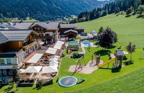 Radstadt Apartamento | Familiensuite Edelweiß 1-3 - Hotel Taxerhof