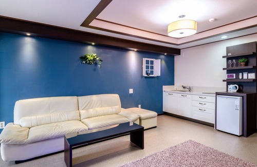 Gangjeong-dong Apartamento | Famille Spa Resort