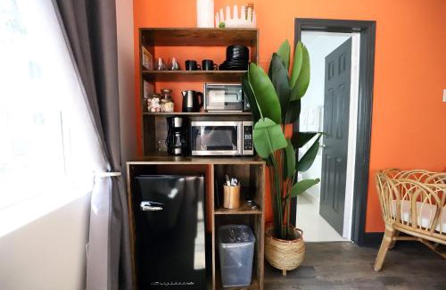 North Beach Apartamento | Family and Pet-Friendly Miami Beach Suite Beside Oceanside Park & Bark Beach