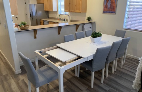 Moab South Valley Casa | Family and Pet Friendly! Luxurious Backyard Amenities! Jacuzzi! Lots of Parking!