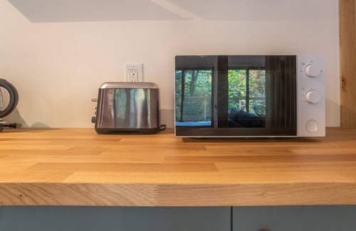 Wears Valley Cabina | Family Cabin w/Hot Tub/Mountain View/Firepit/Corn Hole/Arcade/Foosball/Secluded