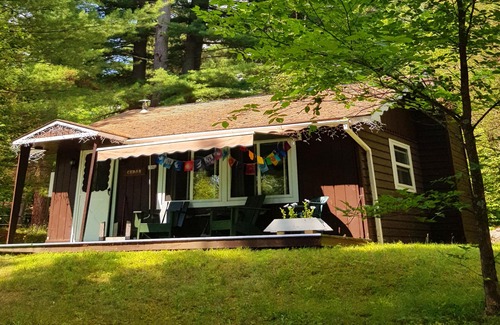 Wilmington Chalet De Esquí | Family Chalet with Fireplace under Pine trees