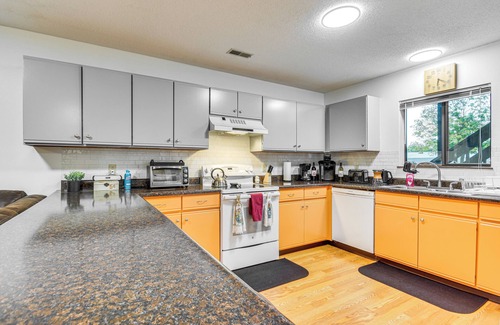 Monroe City Condominio | Family Condo By Mark Twain Lake & Jellystone Park