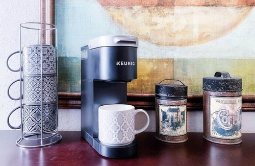 West San Antonio Casa | Family Cottage Cozy Family Gem near SeaWorld Lackland