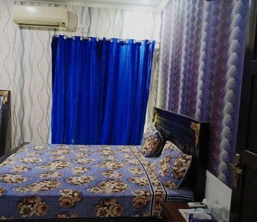 Lahore Hotel | Family couple Hotel