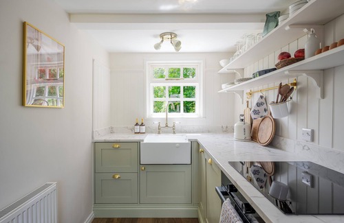 Woodbridge Cabaña | Family & Dog-Friendly 3BR/2BA Suffolk Cottage, Gardens – Near Coast & Castles
