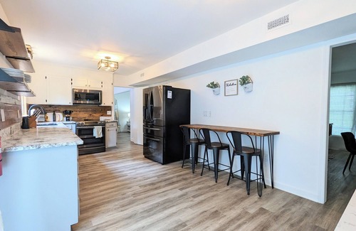 Charlotte Casa | Family & Dog Friendly 4B-Home with Fenced Backyard