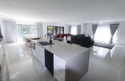 Reedy Creek Casa | Family entertainer with views