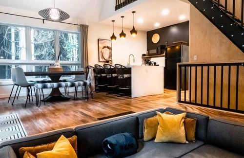 Laurelville Cabina | Family Fave : Secluded : Conversation Pit : Kids' Fort : Hot Tub : Trails