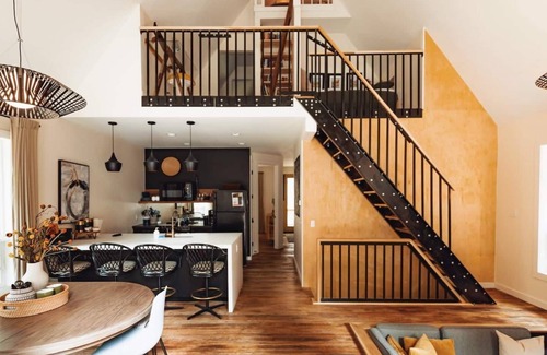 Laurelville Cabina | Family Fave : Secluded : Conversation Pit : Kids' Fort : Hot Tub : Trails