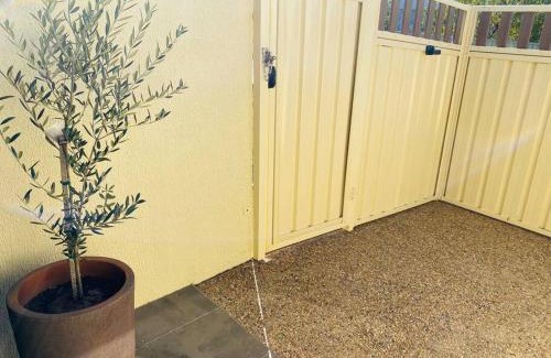 Young Apartamento | Family Favourite, Spacious 2 Bedroom Unit