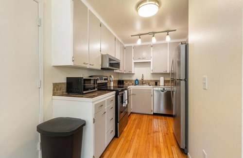 Picnic Point-North Lynnwood Casa | Family-Friendly 2BR Home in Lynnwood w/ Parking