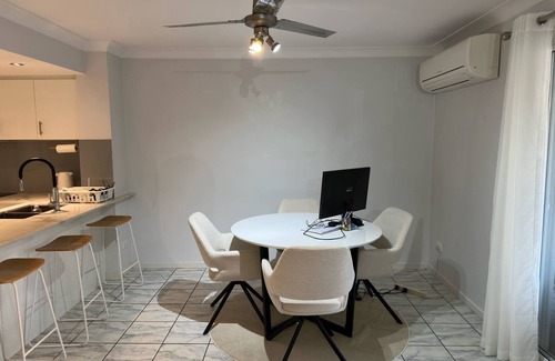 Carina Heights Condominio | Estilo familiar y asequible