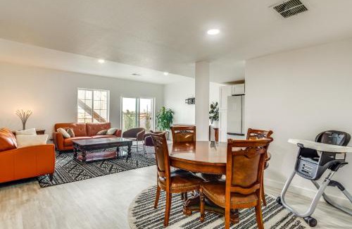 Aurora Apartamento | Family-Friendly Aurora Apt with Shared Patio!