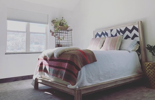 Highland Estates Casa | Sundance Ready: Park City Stay and Play Duerme hasta 10 para satisfacer sus necesidades.