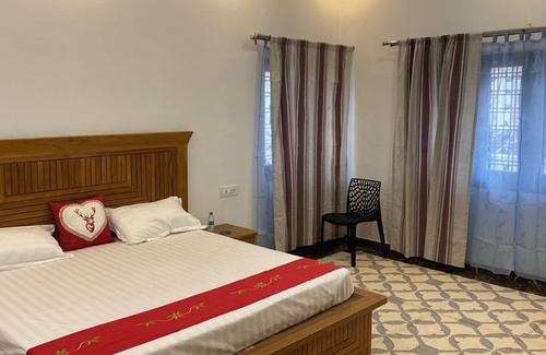 Dehradun Cama Y Desayuno | Family Friendly Graphic Era Area