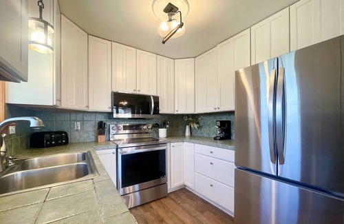 Cedar Village Casa | Family-friendly Home Near Trails & CSU! Great Yard