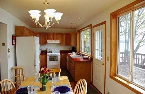 Munising Casa | ¡Casa de 3 habitaciones en la Bahía Munising del Lago Superior! Rocas en la fotografía Amaneceres!