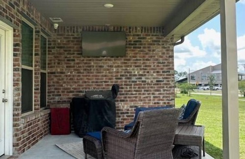 Westlake Casa | Family friendly home on golf course