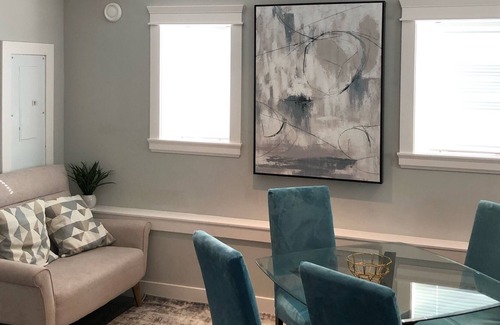 Renfrew-Collingwood Casa | Family friendly house w/ Park & Mountain View