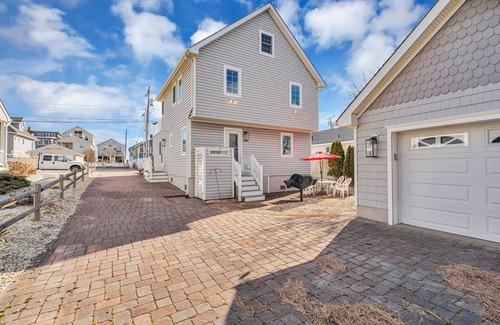 Manasquan Casa | Family friendly house across the street from Beach!