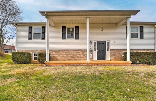 Jonesborough Casa | Family-Friendly Jonesborough Retreat w/ Yard!