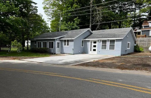Shelby Casa | Family Friendly, Lake Michigan, Stony Lake, Super Clean, Newly Remodeled Cottage